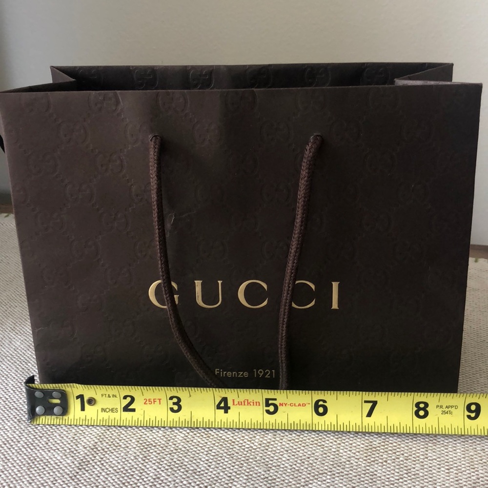 Gucci shopping bag AUTHENTIC No wear or tears.